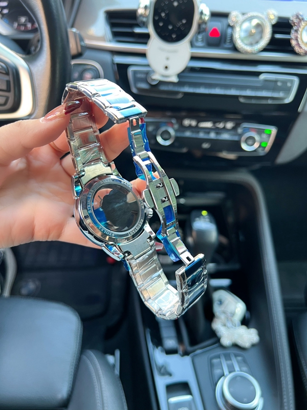 ブランド時計全体デザイン